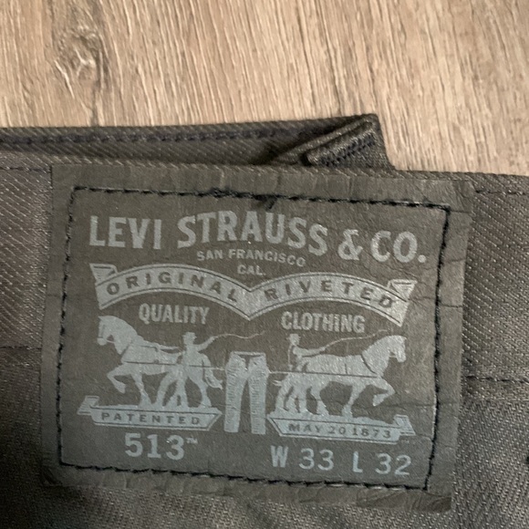 Levi Strauss - Picture 4 of 4